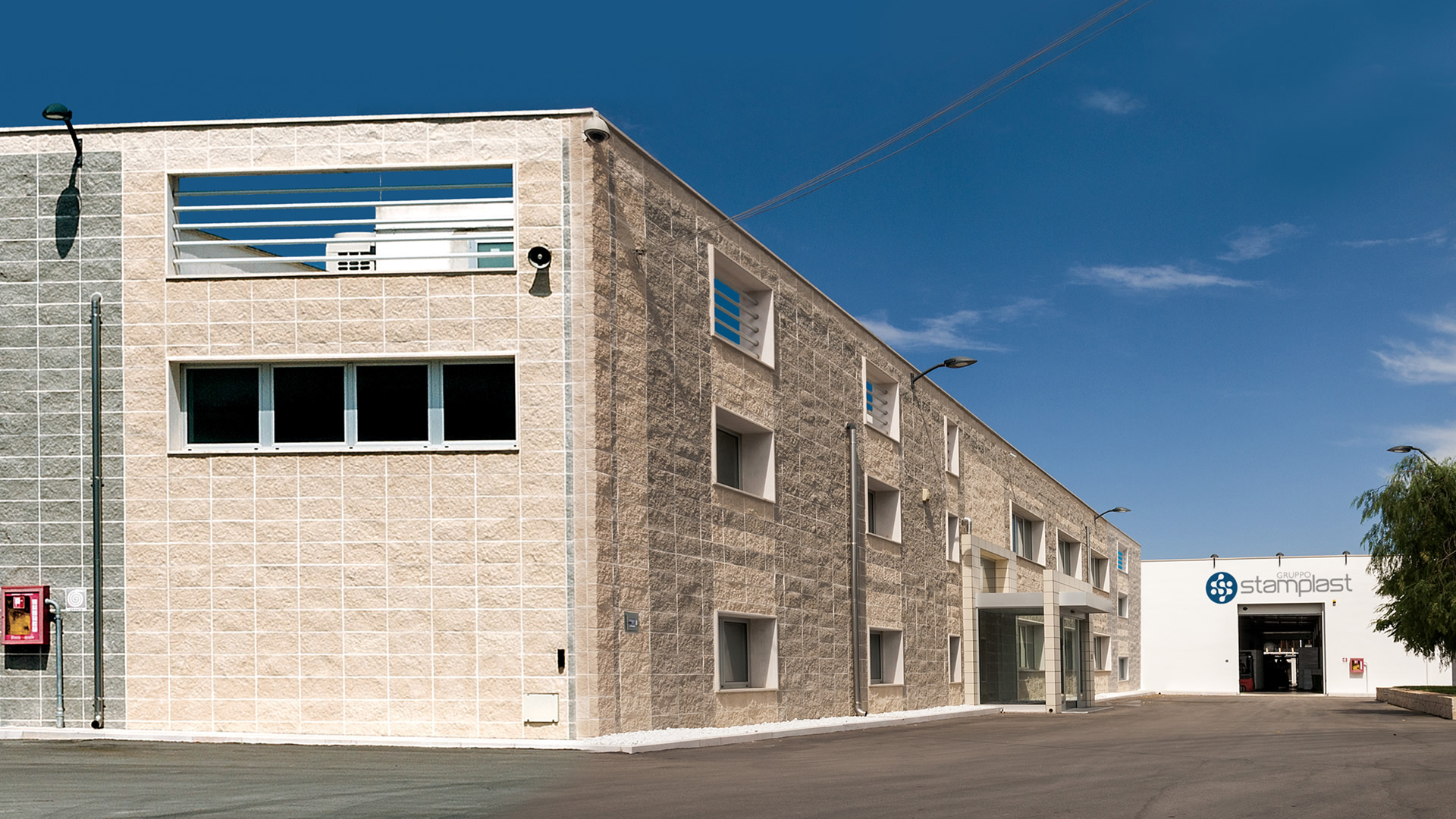 gruppo stamplast accessori per l'edilizia slide